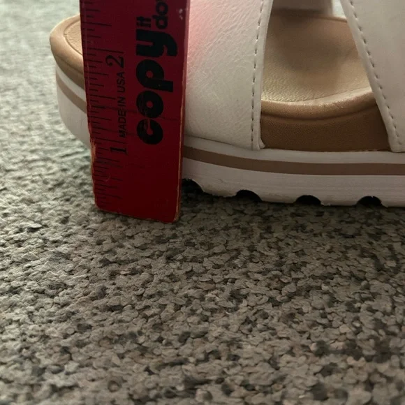 Reef  white beige horizon platform sandals - Picture 9 of 9